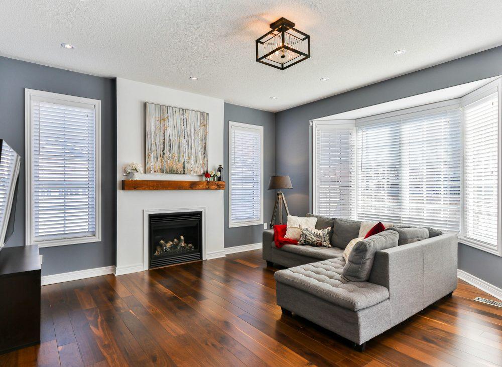 lotus-design-n-print-BAVam-y_9Wg-unsplash (1)